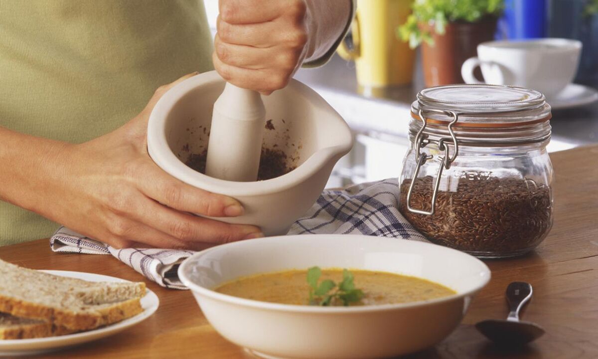 Addition of flaxseed to soup for good intestinal function